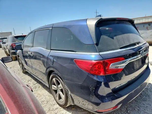 5FNRL6H86JB055020 2018 HONDA ODYSSEY - Image 2