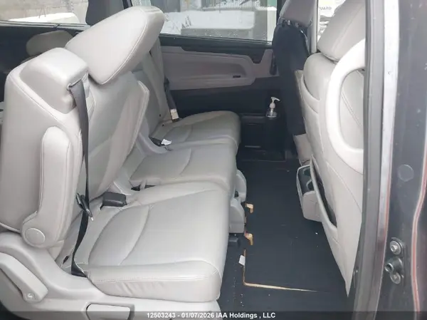 5FNRL6H86JB503028 2018 HONDA ODYSSEY - Image 8
