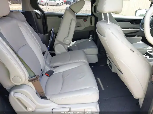 5FNRL6H86NB004865 2022 HONDA ODYSSEY - Image 8