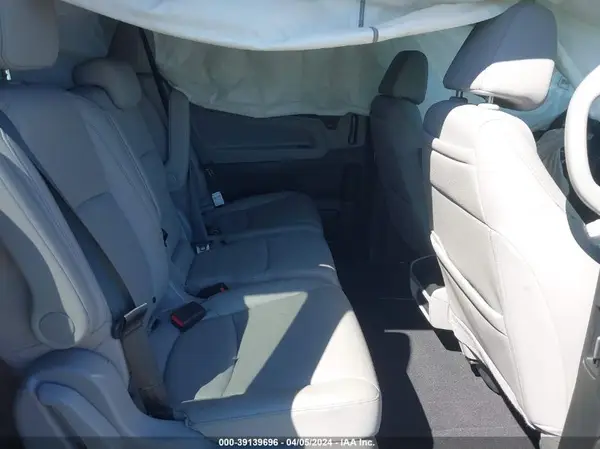 5FNRL6H86NB013615 2022 HONDA ODYSSEY - Image 8