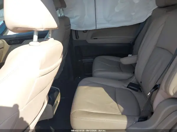 5FNRL6H86NB058084 2022 HONDA ODYSSEY - Image 8