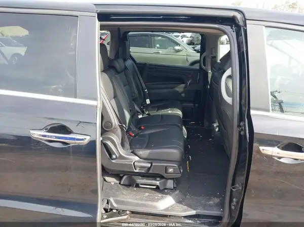 5FNRL6H86PB076040 2023 HONDA ODYSSEY - Image 8
