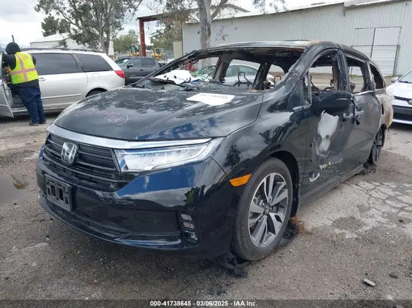 5FNRL6H86RB001020 2024 HONDA ODYSSEY - Image 2