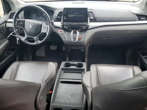 5FNRL6H87JB000141 2018 HONDA ODYSSEY - Image 8