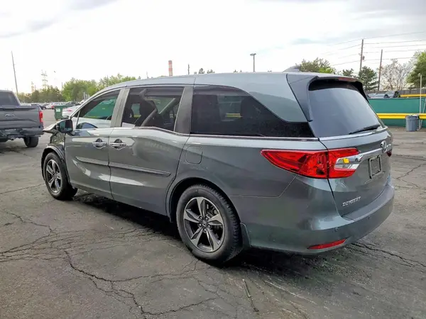 5FNRL6H87JB004819 2018 HONDA ODYSSEY - Image 2