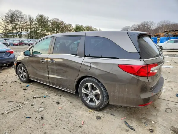 5FNRL6H87JB009695 2018 HONDA ODYSSEY - Image 2