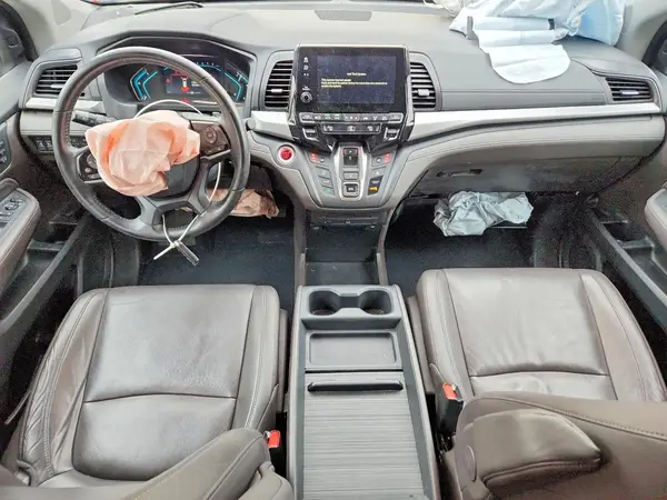 5FNRL6H87JB009695 2018 HONDA ODYSSEY - Image 8