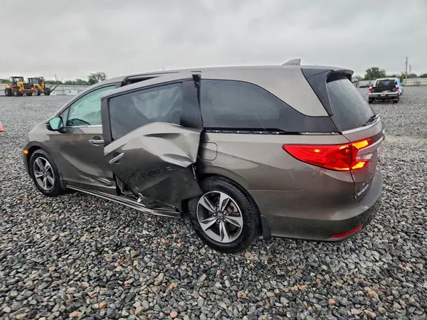 5FNRL6H87JB030403 2018 HONDA ODYSSEY - Image 2