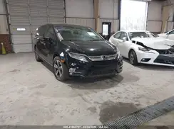 5FNRL6H87JB105410 2018 HONDA ODYSSEY