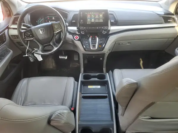 5FNRL6H87JB510618 2018 HONDA ODYSSEY - Image 8