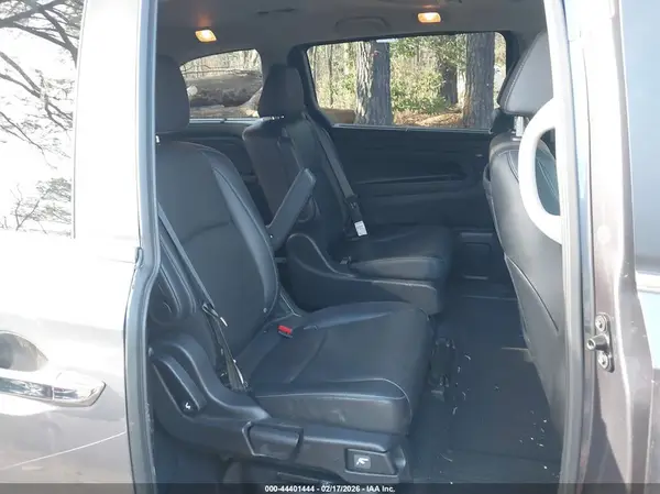 5FNRL6H87PB005588 2023 HONDA ODYSSEY - Image 8