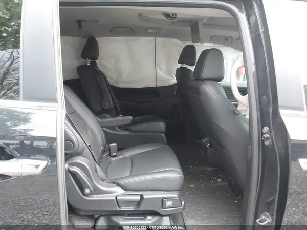 5FNRL6H87RB022457 2024 HONDA ODYSSEY - Image 8