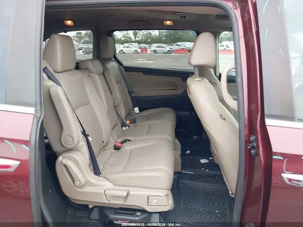5FNRL6H88JB026568 2018 HONDA ODYSSEY - Image 8