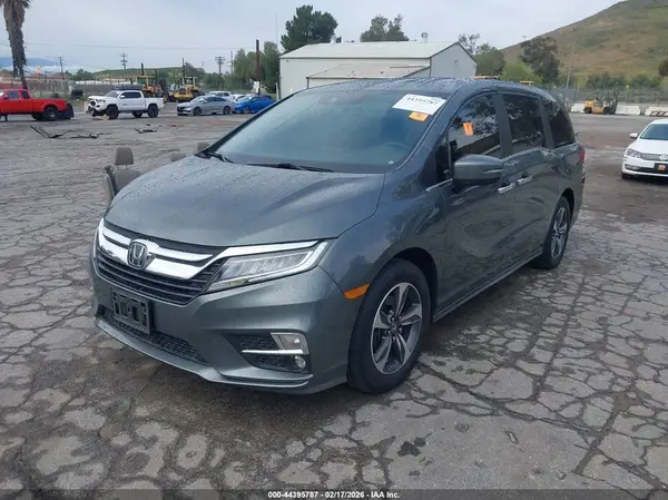 5FNRL6H88JB037456 2018 HONDA ODYSSEY - Image 2