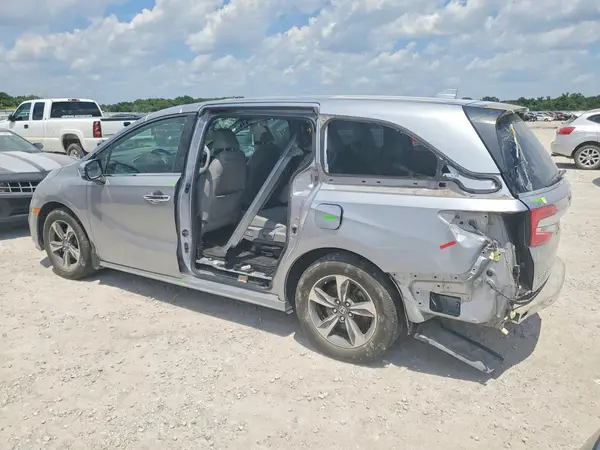 5FNRL6H88JB049669 2018 HONDA ODYSSEY - Image 2