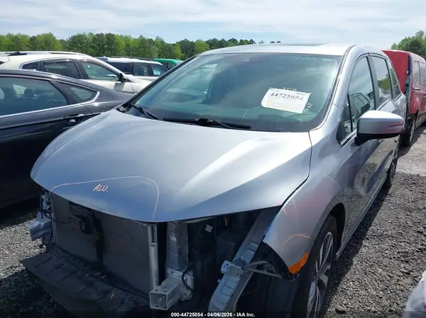 5FNRL6H88NB040038 2022 HONDA ODYSSEY - Image 2