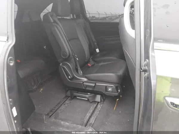 5FNRL6H88NB043795 2022 HONDA ODYSSEY - Image 8
