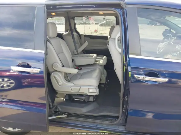 5FNRL6H88PB052824 2023 HONDA ODYSSEY - Image 8