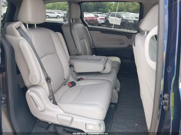 5FNRL6H88PB059496 2023 HONDA ODYSSEY - Image 8