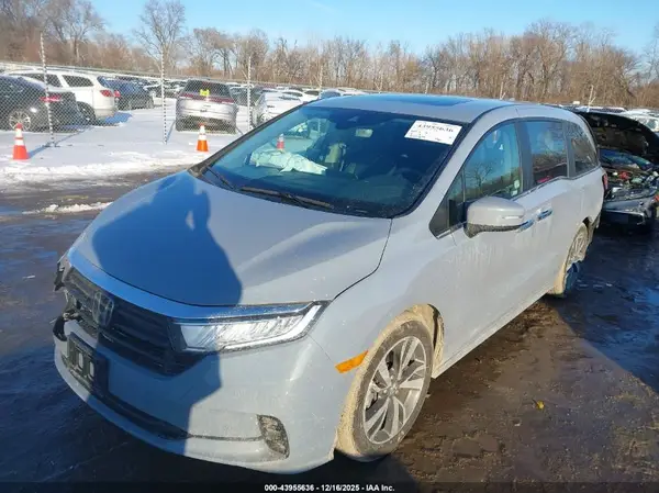 5FNRL6H88RB033774 2024 HONDA ODYSSEY - Image 2