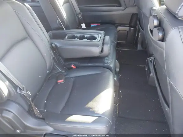 5FNRL6H88RB033774 2024 HONDA ODYSSEY - Image 8