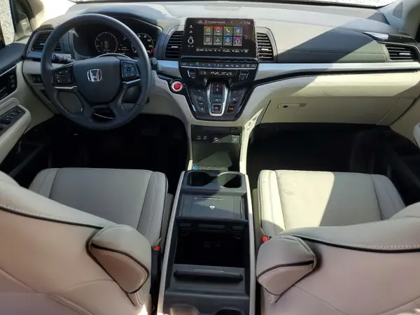 5FNRL6H88SB028774 2025 HONDA ODYSSEY - Image 8