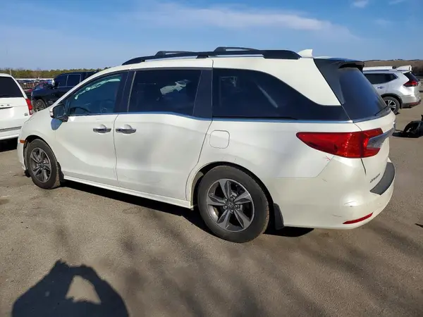 5FNRL6H89JB015157 2018 HONDA ODYSSEY - Image 2