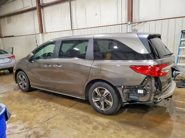 5FNRL6H89JB019094 2018 HONDA ODYSSEY - Image 2