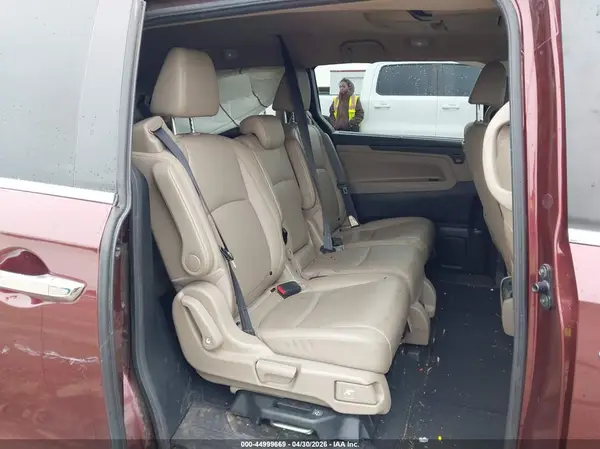 5FNRL6H89JB019578 2018 HONDA ODYSSEY - Image 8