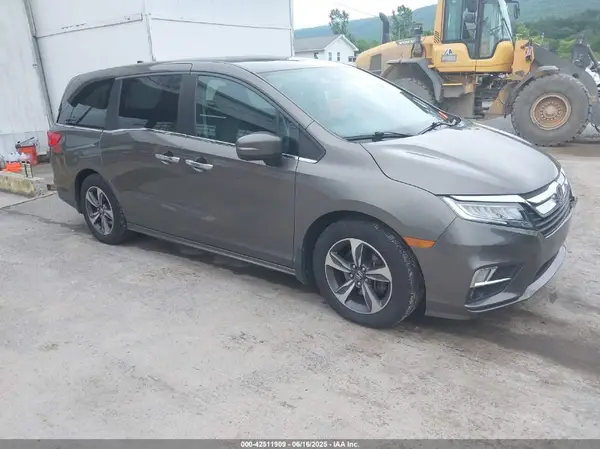 5FNRL6H89JB057148 2018 HONDA ODYSSEY - Image 1