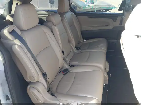 5FNRL6H89PB016494 2023 HONDA ODYSSEY - Image 8