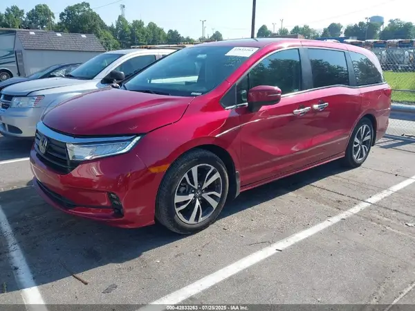5FNRL6H89PB022277 2023 HONDA ODYSSEY - Image 2