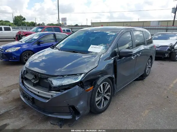 5FNRL6H89PB039709 2023 HONDA ODYSSEY - Image 2