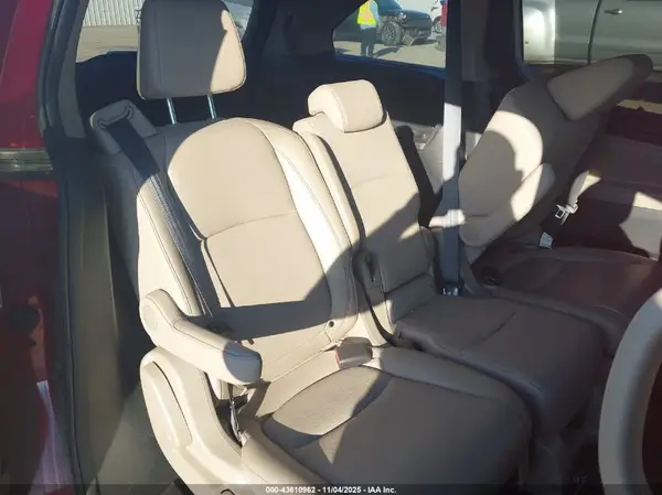 5FNRL6H89PB061662 2023 HONDA ODYSSEY - Image 8