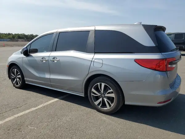 5FNRL6H89RB021617 2024 HONDA ODYSSEY - Image 2
