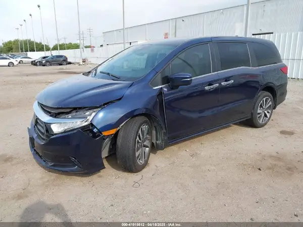 5FNRL6H89RB052835 2024 HONDA ODYSSEY - Image 2