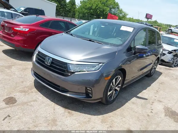 5FNRL6H89RB061373 2024 HONDA ODYSSEY - Image 2