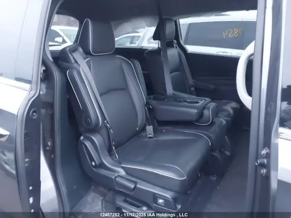 5FNRL6H89RB500717 2024 HONDA ODYSSEY - Image 8