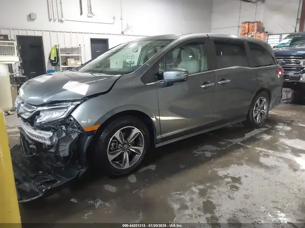5FNRL6H8XJB004846 2018 HONDA ODYSSEY - Image 2