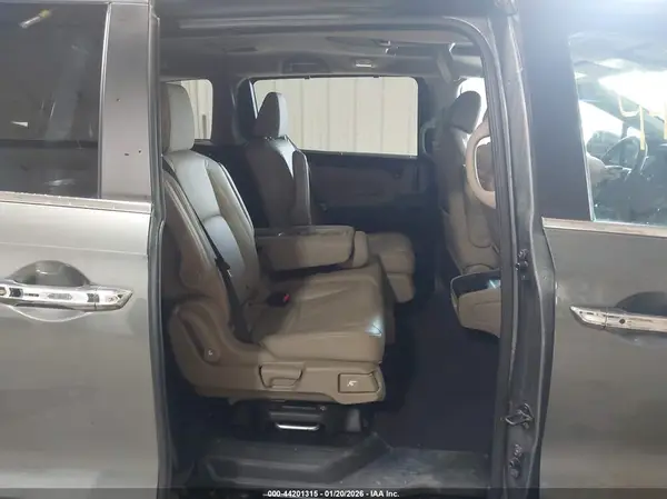 5FNRL6H8XJB004846 2018 HONDA ODYSSEY - Image 8