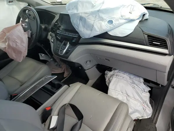 5FNRL6H8XJB006550 2018 HONDA ODYSSEY - Image 8