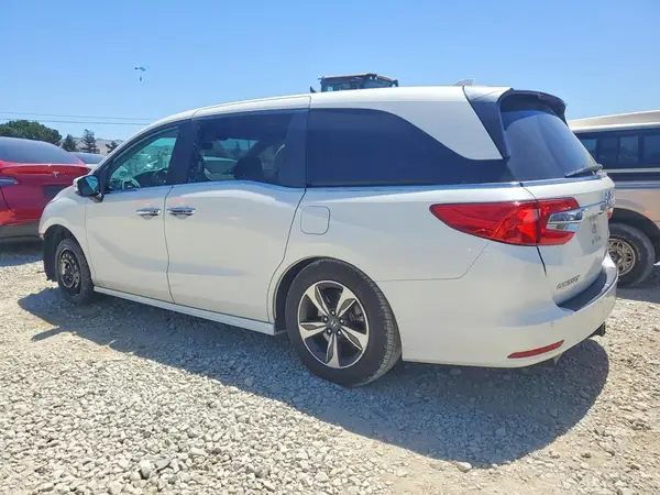 5FNRL6H8XJB015474 2018 HONDA ODYSSEY - Image 2