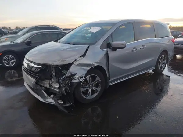 5FNRL6H8XJB020397 2018 HONDA ODYSSEY - Image 2