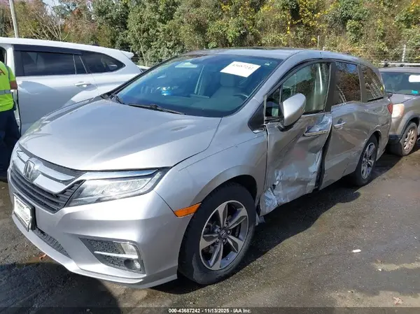 5FNRL6H8XJB045378 2018 HONDA ODYSSEY - Image 2