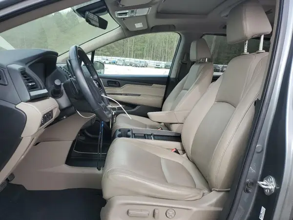 2018 HONDA ODYSSEY auction photo 7