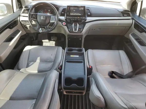 5FNRL6H8XJB500004 2018 HONDA ODYSSEY - Image 8