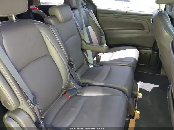 5FNRL6H8XNB025847 2022 HONDA ODYSSEY - Image 8