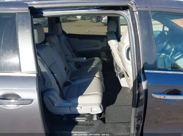 5FNRL6H8XPB074923 2023 HONDA ODYSSEY - Image 8