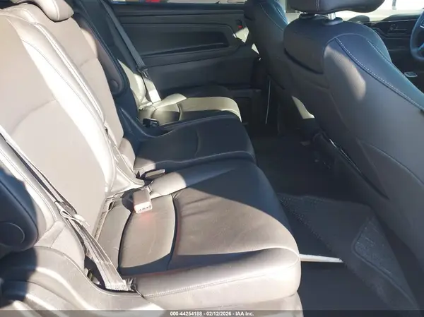 5FNRL6H8XRB064900 2024 HONDA ODYSSEY - Image 8