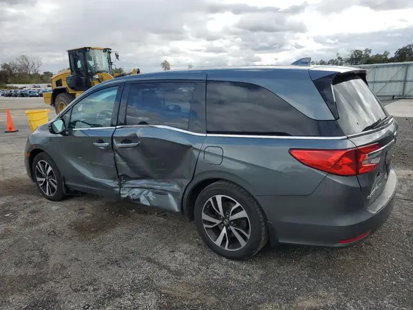 5FNRL6H90JB001334 2018 HONDA ODYSSEY - Image 2